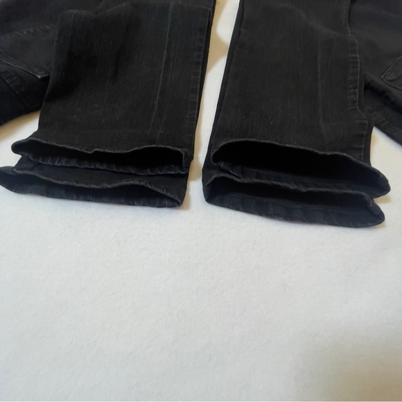 Lee Instantly Slims Straight Leg Jeans - Bundle 2 Pairs Size 4 Medium Dark Wash - Picture 8 of 12